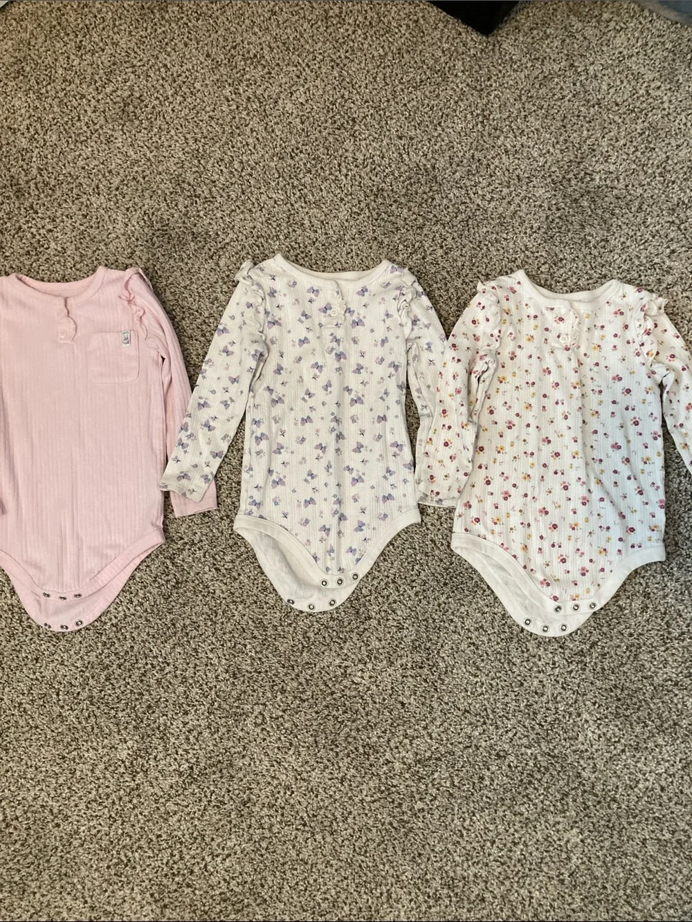 Gurls Long-Sleeve Floral One-Piece Bodysuit - Pink/White